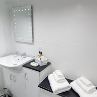 Room 2 Bathroom